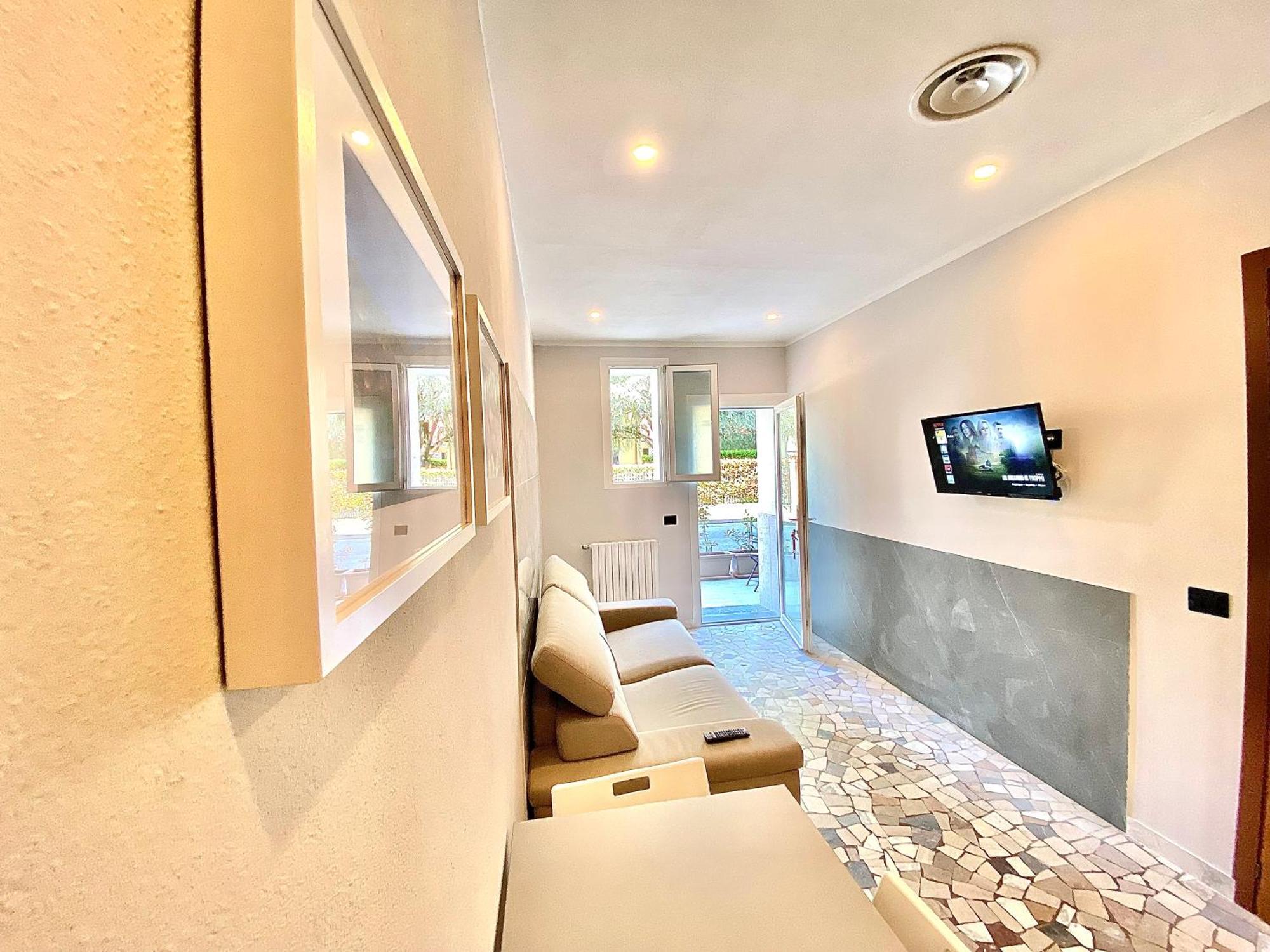 Apt Donati Home, Modernita E Comfort Con Parcheggio Gratuito Privato E Spazio Esterno Privato Cassano dʼAdda Buitenkant foto