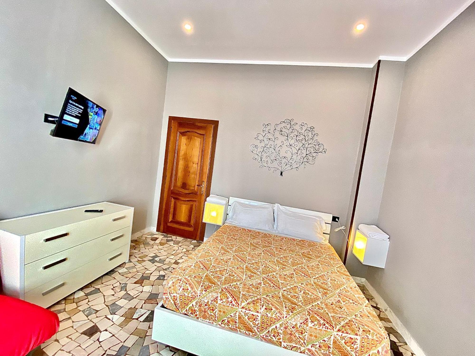 Apt Donati Home, Modernita E Comfort Con Parcheggio Gratuito Privato E Spazio Esterno Privato Cassano dʼAdda Buitenkant foto
